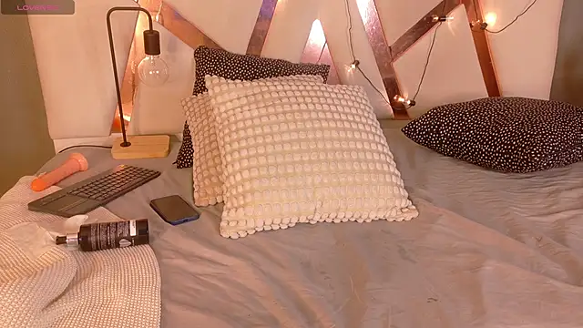 EmmaLou__ Live XXX-Chat