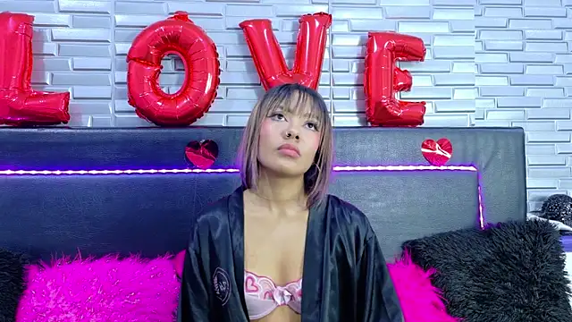 SeraphynLuxora: απευθείας συνομιλία ΧΧΧ