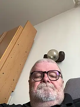 Chat XXX en directo de petvarad