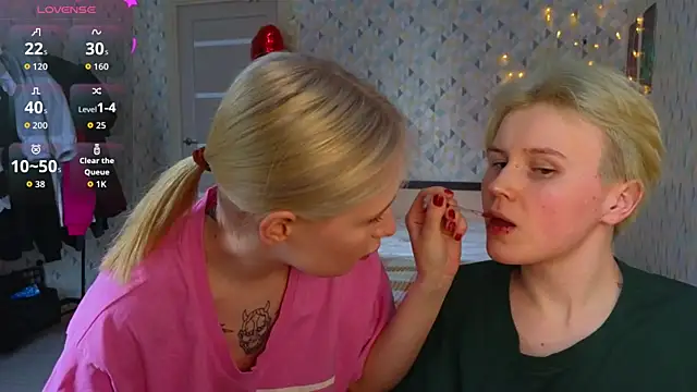 Chat XXX Live Girls_Fingers