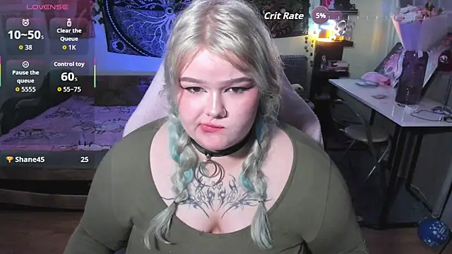 _CandyM1lky_ Chat XXX in diretta