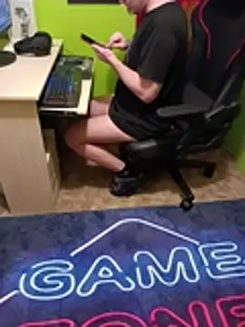 แชท XXX สดของ Masztisfiu2