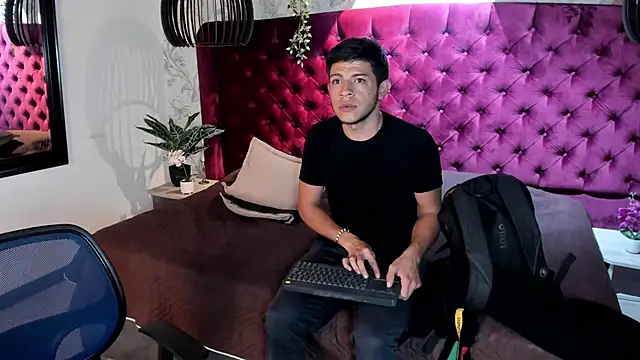 دردشة Zackfalcon_ الجنسية المباشرة