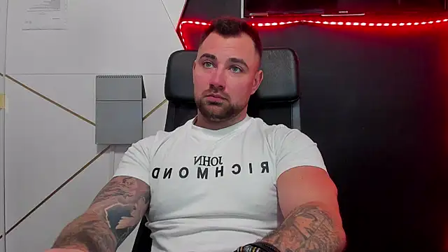 دردشة DuncanStone الجنسية المباشرة