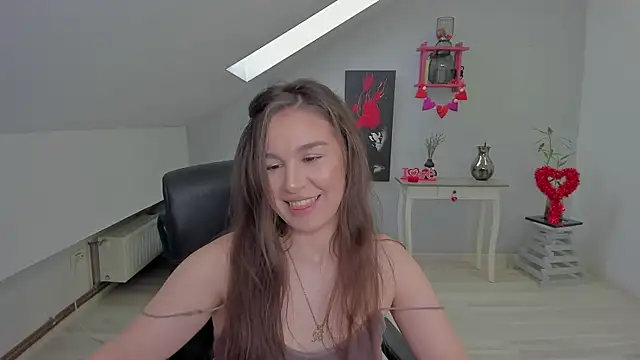 XXX chat uživo modela LouannaHart