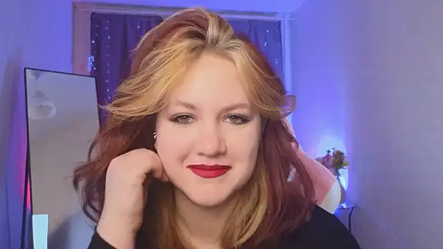 XXX chat uživo modela QueensyHeart