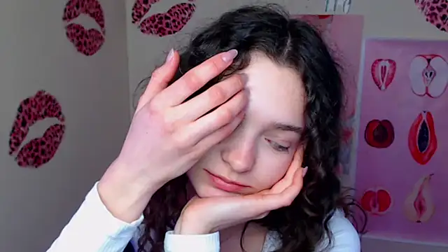 _SusieSu_ Adlı Modelin Canlı XXX Sohbeti