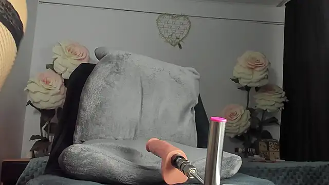 Naughtylov3 Live XXX-Chat