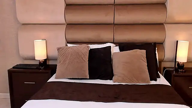 SienaWild Live XXX Chat