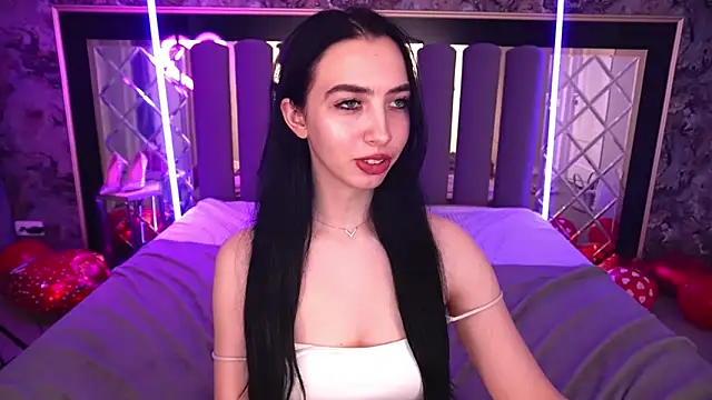 WildKittenX_ élő XXX-chatje