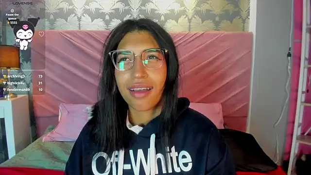 Chat +18 de Karin_Ks ao vivo