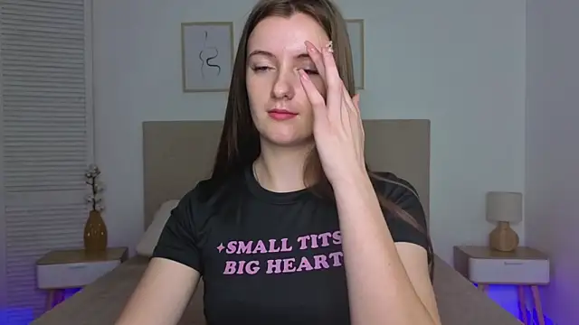 دردشة Blush_flowwer الجنسية المباشرة