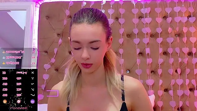 CoraVex's Live XXX Chat