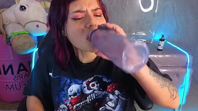 draviana_a_ élő XXX-chatje