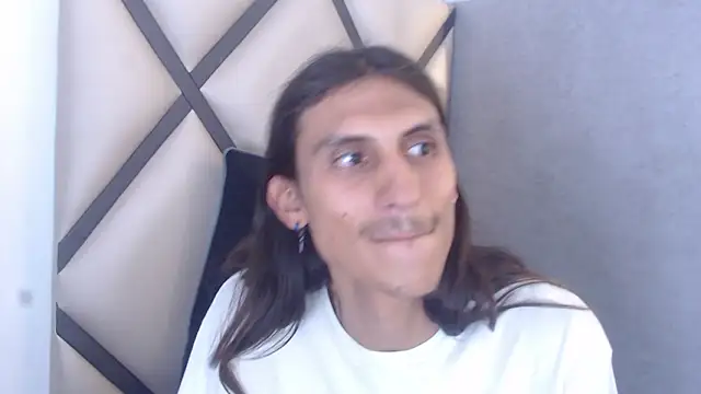 Noha-Smith webkamerás műsora