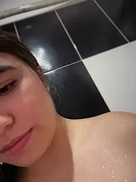 Chat +18 de Victoria_Rico ao vivo