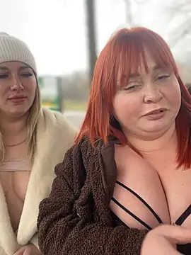 SweetCuteGirls1023 élő XXX-chatje