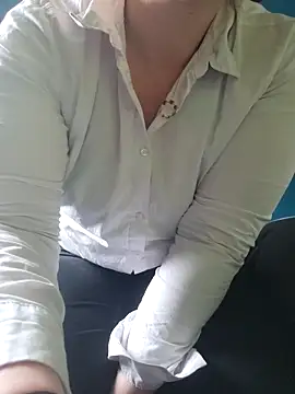 Czat XXX na żywo – petitoiseau67