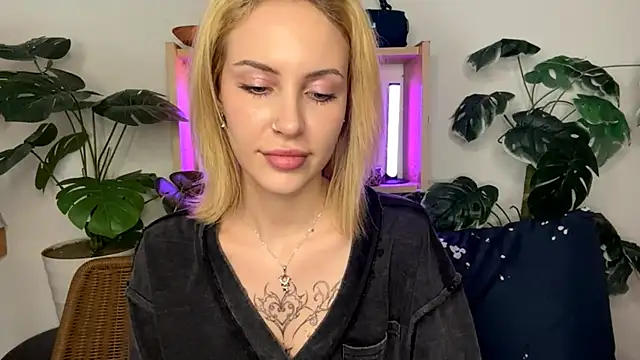 FruitedRiding – Naživo XXX chat