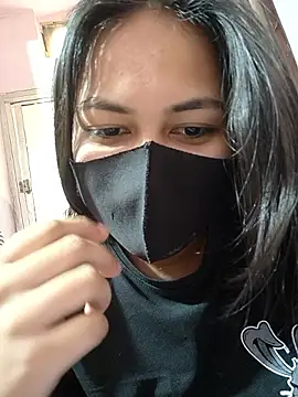 sanu_07 Adlı Modelin Canlı XXX Sohbeti