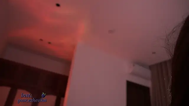 ItsEzheVikaのライブXXXチャット