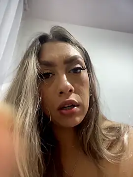 Im_sophiie Adlı Modelin Canlı XXX Sohbeti