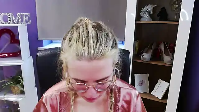 Zoey_Erotic élő XXX-chatje