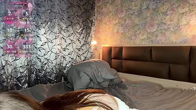 LoraDavi Chat XXX live