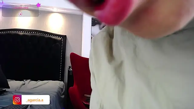 LiamWildx20 Show in webcam