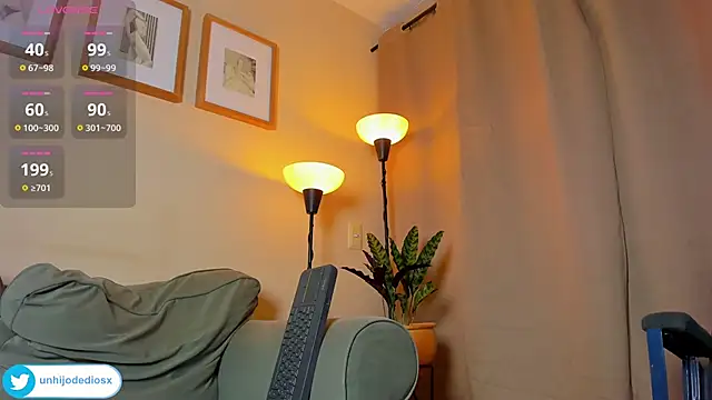 Show modela Ackerman_Eren_ na web-kameri