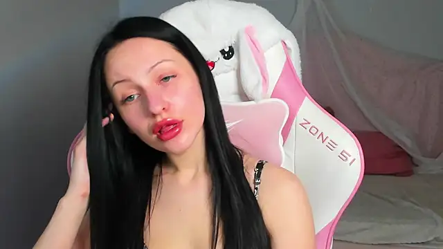 NaomiBlakes live XXX chat