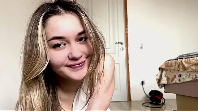 Little_ines – Naživo XXX chat