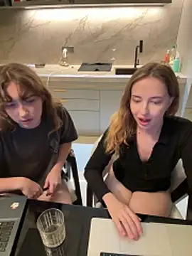 Webkamerová show Nura_n_Sarah