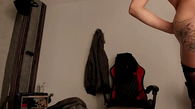 Онлайн чат XXX selene_red_