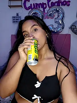 victoria_roussee Live XXX-Chat