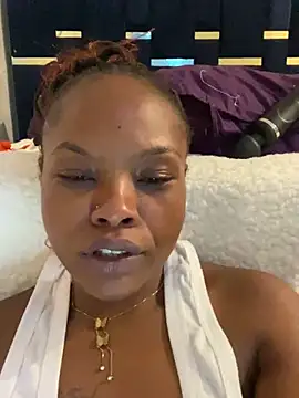 Czat XXX na żywo – Dellah27