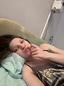 MelaniGrand Adlı Modelin Canlı XXX Sohbeti