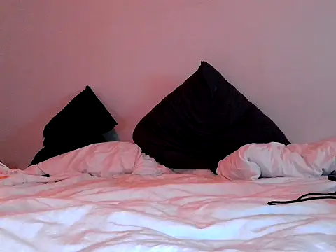 Iscariot19n Live XXX chat