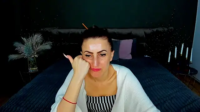 XXX chat uživo modela Rebecca_Diamond