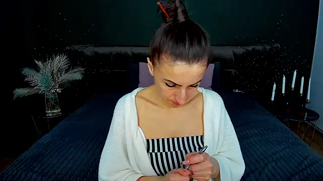 Rebecca_Diamond Adlı Modelin Web Kamerası Şovu