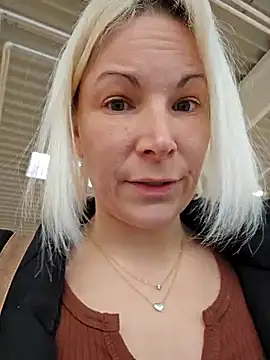 Sembang XXX Secara Langsung Sunny-Sin