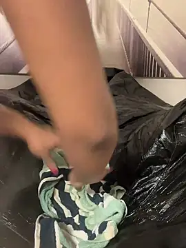 SEXaddictCANDY10: онлайн-секс-чат