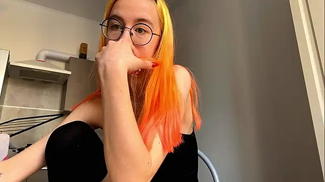 EmilyHein Live XXX-Chat