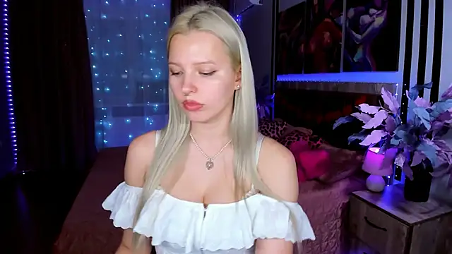 Chatroom XXX en direct de AliceJuly