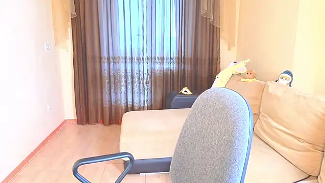 Chatroom XXX en direct de Milana_Milky