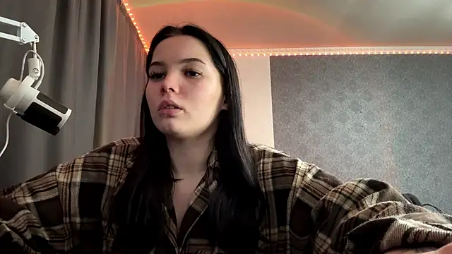 KimiCherry Adlı Modelin Canlı XXX Sohbeti