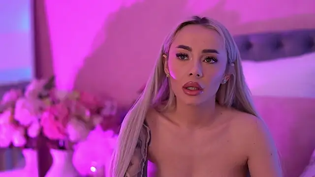 FrancescaMcGray Webcam show