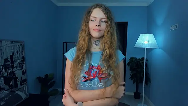 Онлайн чат XXX RayaNenlia