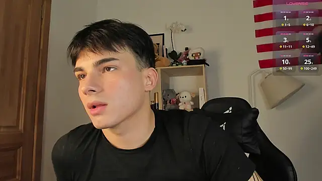 mystic_evan Adlı Modelin Web Kamerası Şovu