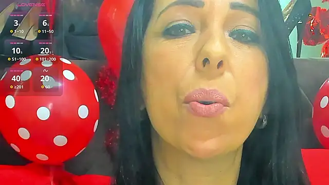 Chat +18 de LauraSiin ao vivo